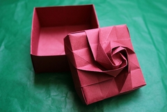 Origami Rose box (12 section) by Shin Han-Gyo on giladorigami.com