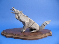 Origami Gray wolf by Quentin Trollip on giladorigami.com