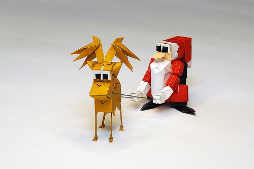 Origami Santa Claus by Carlos Gonzalez Santamaria (Halle) on giladorigami.com