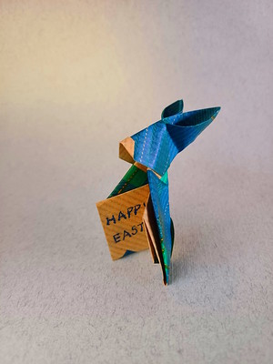 Origami Rabbit messanger by Noemi Nohara on giladorigami.com