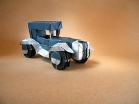 Origami Bugatti Royale by Carlos Gonzalez Santamaria (Halle) on giladorigami.com