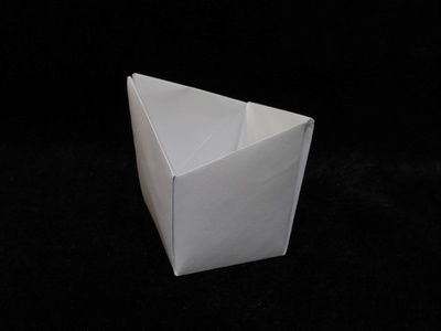 Origami Box with cat ears by Jun Maekawa on giladorigami.com