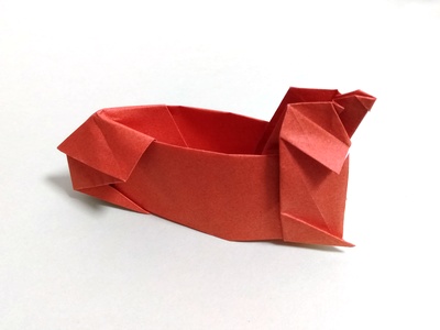 Origami Dog-shaped pot by Moriya Asako on giladorigami.com