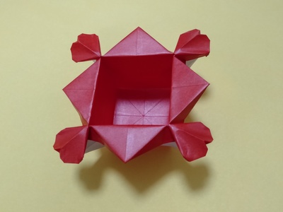 Origami Heart box by Keiko Uruga on giladorigami.com