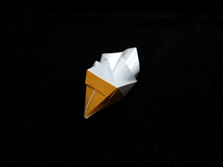 Origami Soft serve ice cream 1 by Shiki Shigemoto on giladorigami.com