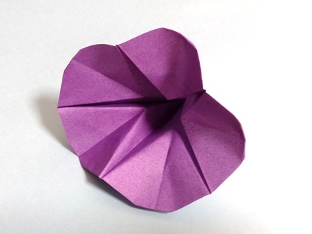 Origami Morning glory by Mitsunobu Sonobe on giladorigami.com