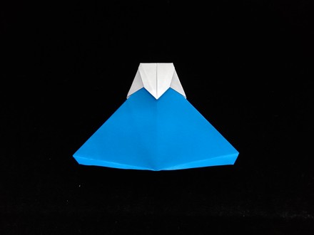 Origami Mt. Fuji by Kunihiko Kasahara on giladorigami.com