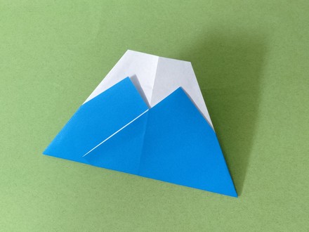 Origami Mt. Fuji by Matsuno Yukihiko on giladorigami.com